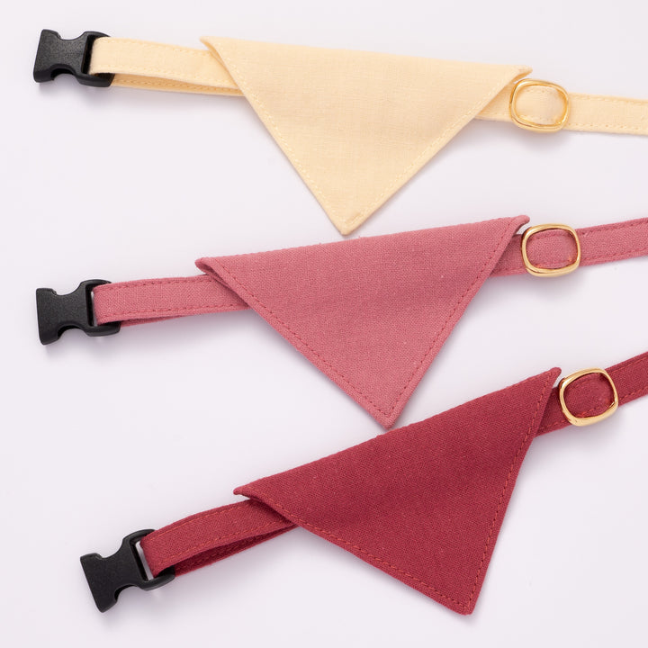 バンダナ付き猫首輪 MUJIコットンプレーン 紅梅