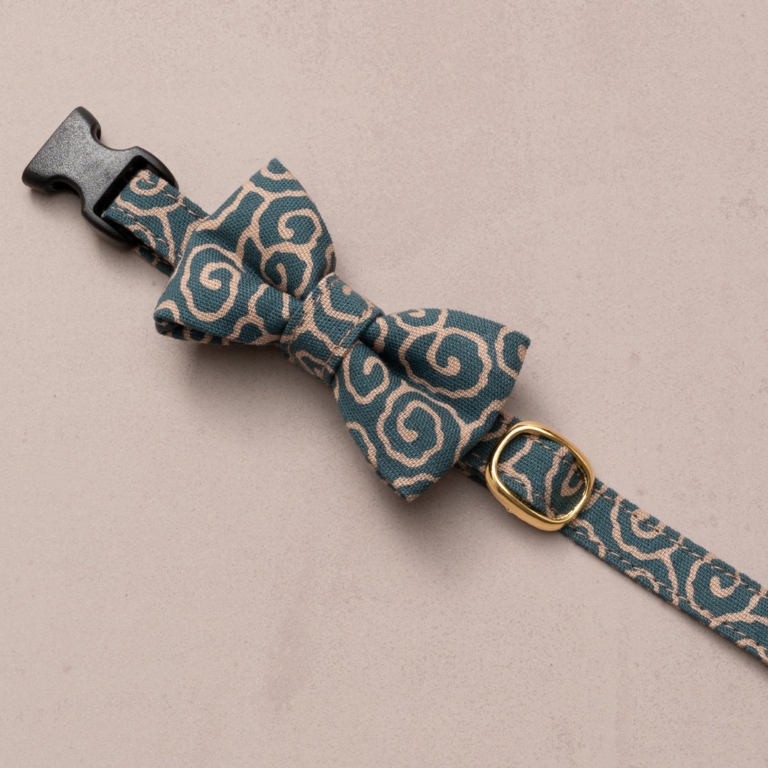 リボン付き猫首輪 唐草うずまき 青緑