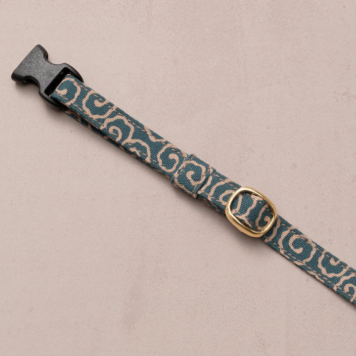 猫首輪 唐草うずまき 青緑