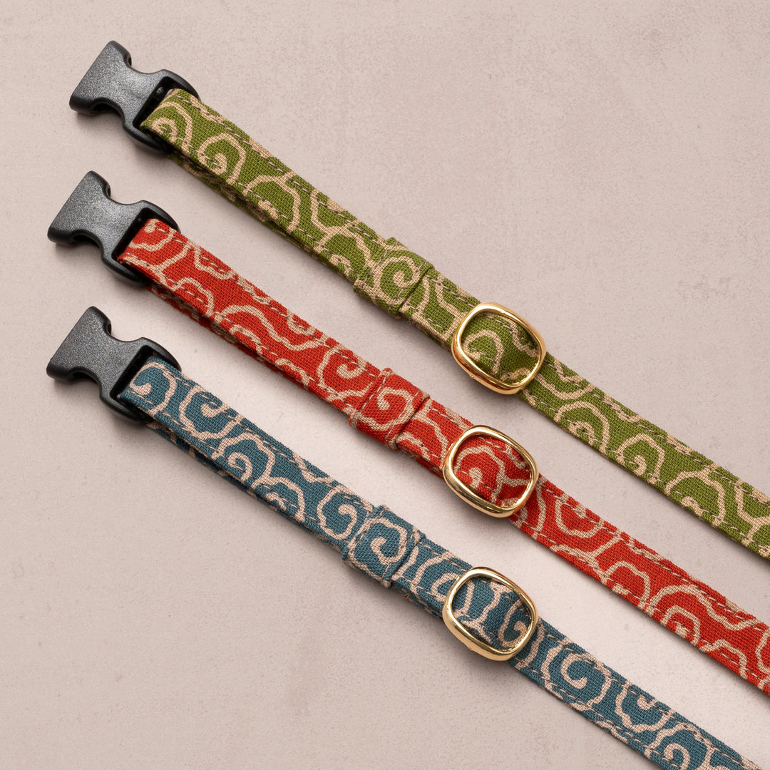 猫首輪 唐草うずまき 青緑