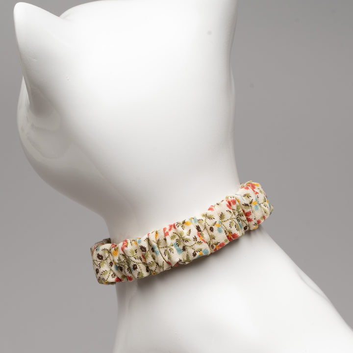 シュシュ猫首輪 moda ダイナーズデライト 小花アイボリー【限定モデル】