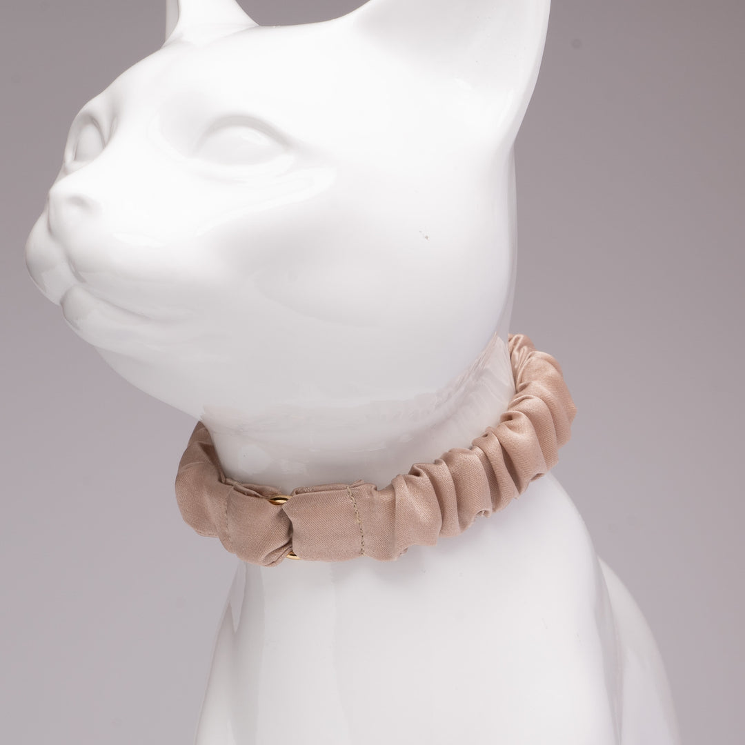 シュシュ猫首輪 シルク 無地 ロイヤルグレージュ