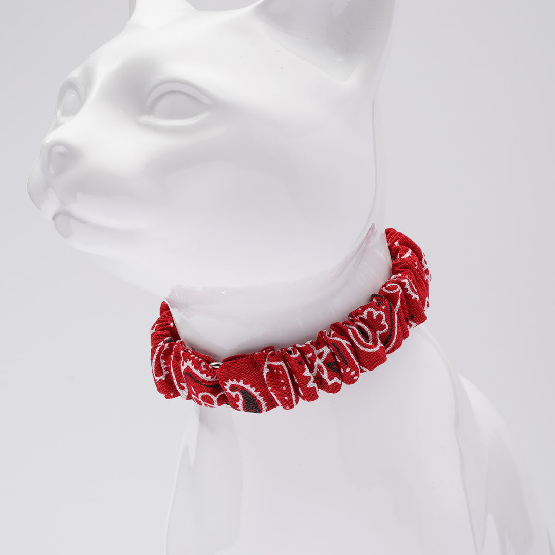 シュシュ猫首輪 ペイズリー レッド