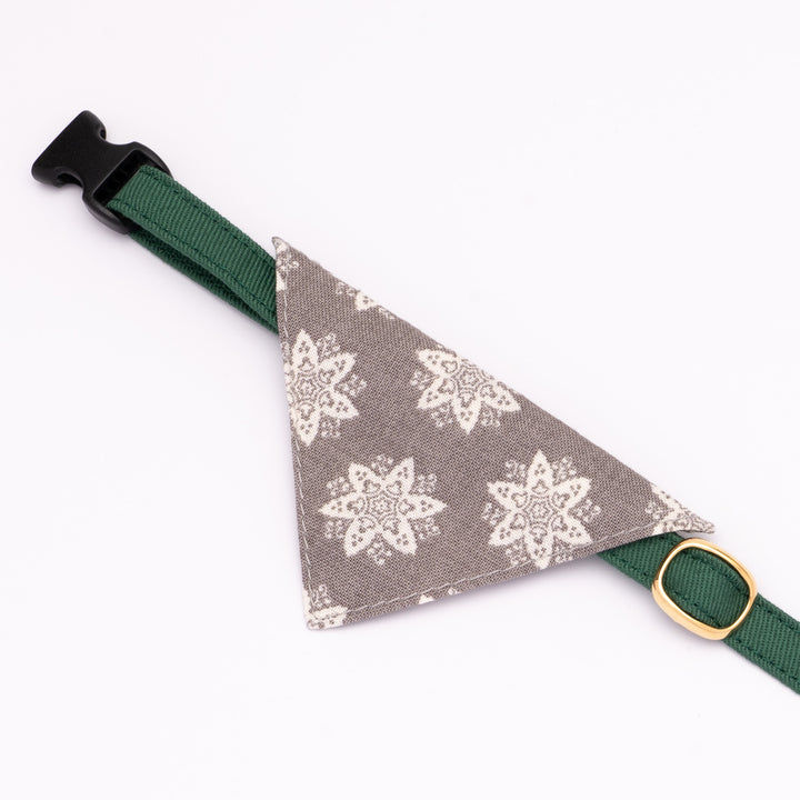 バンダナ付き猫首輪 クリスマス ヘキサゴン グレー