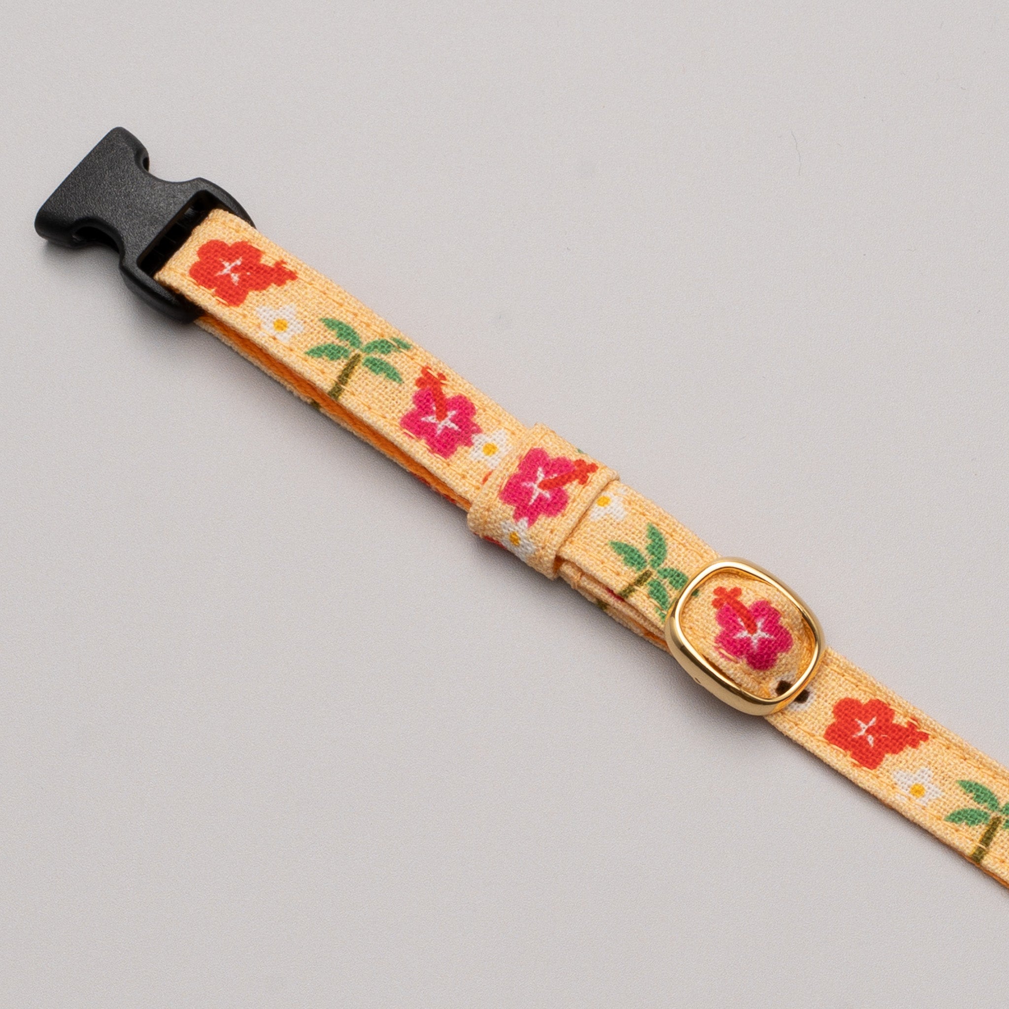 グラフィック猫首輪 夏の花柄 ハイビスカス｜ぽぽねこ公式オンライン