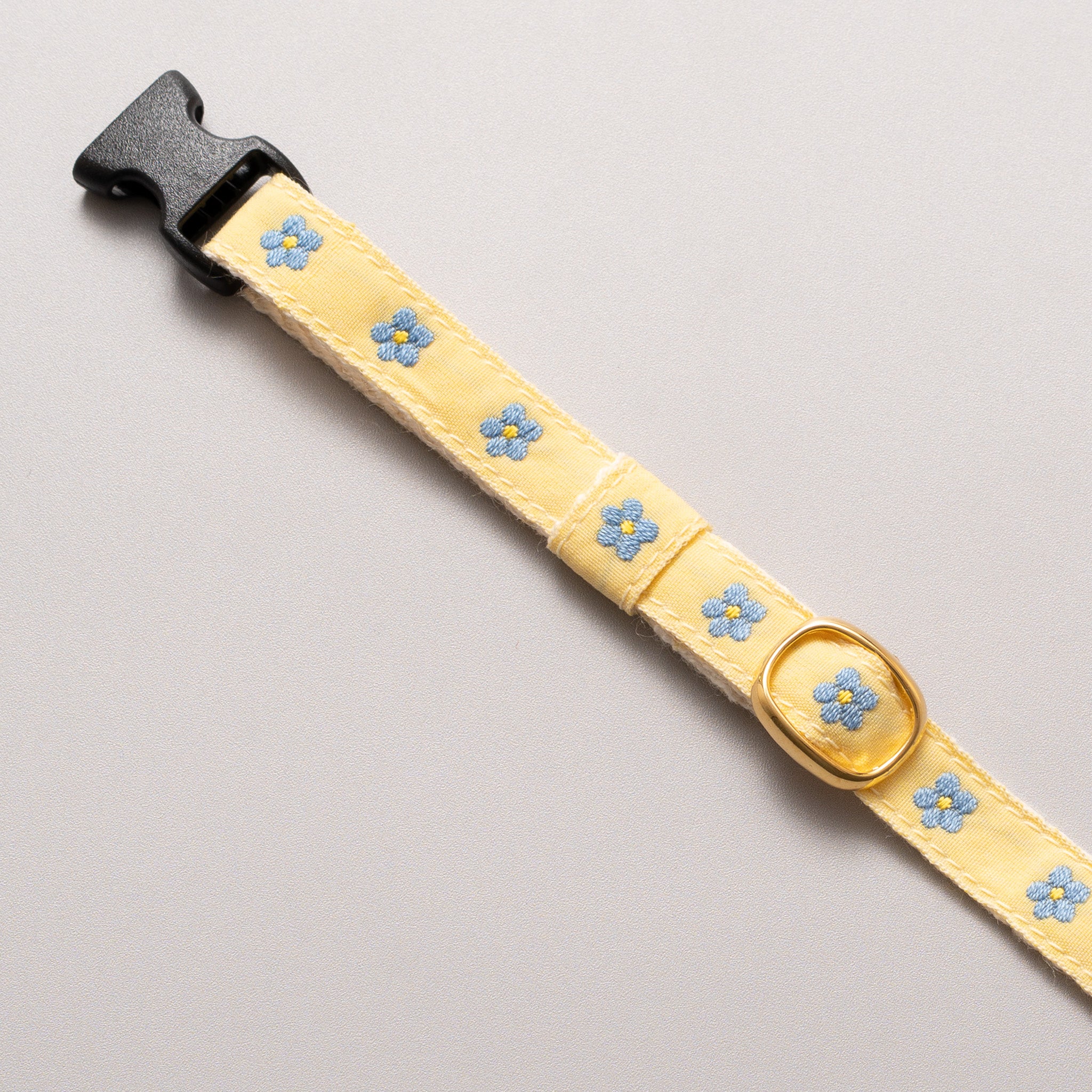 チロル猫首輪 Kafka デイジー 3くすみイエロー/ブルー｜ぽぽねこ公式