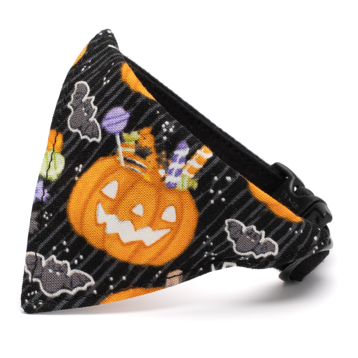バンダナ付き猫首輪　ハロウィン　トリックオアトリート／ブラック（蓄光タイプ）