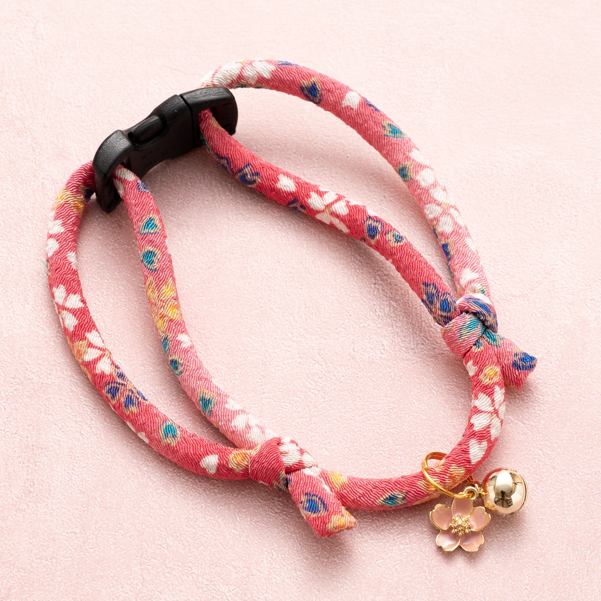 丸紐猫首輪　はんなり桜　レッド - ぽぽねこ公式オンラインショップ