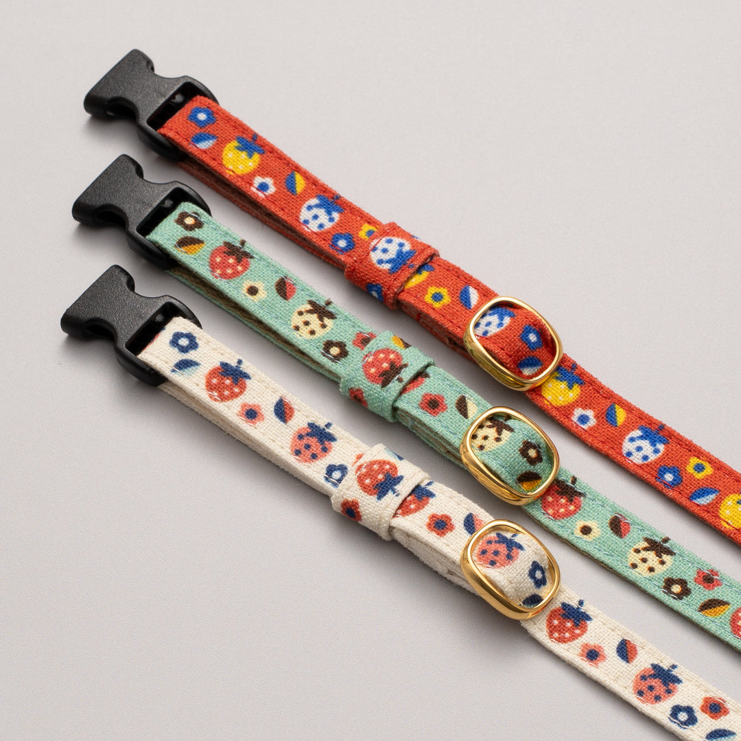 グラフィック猫首輪　ラブリーベリー　レッド【限定モデル】