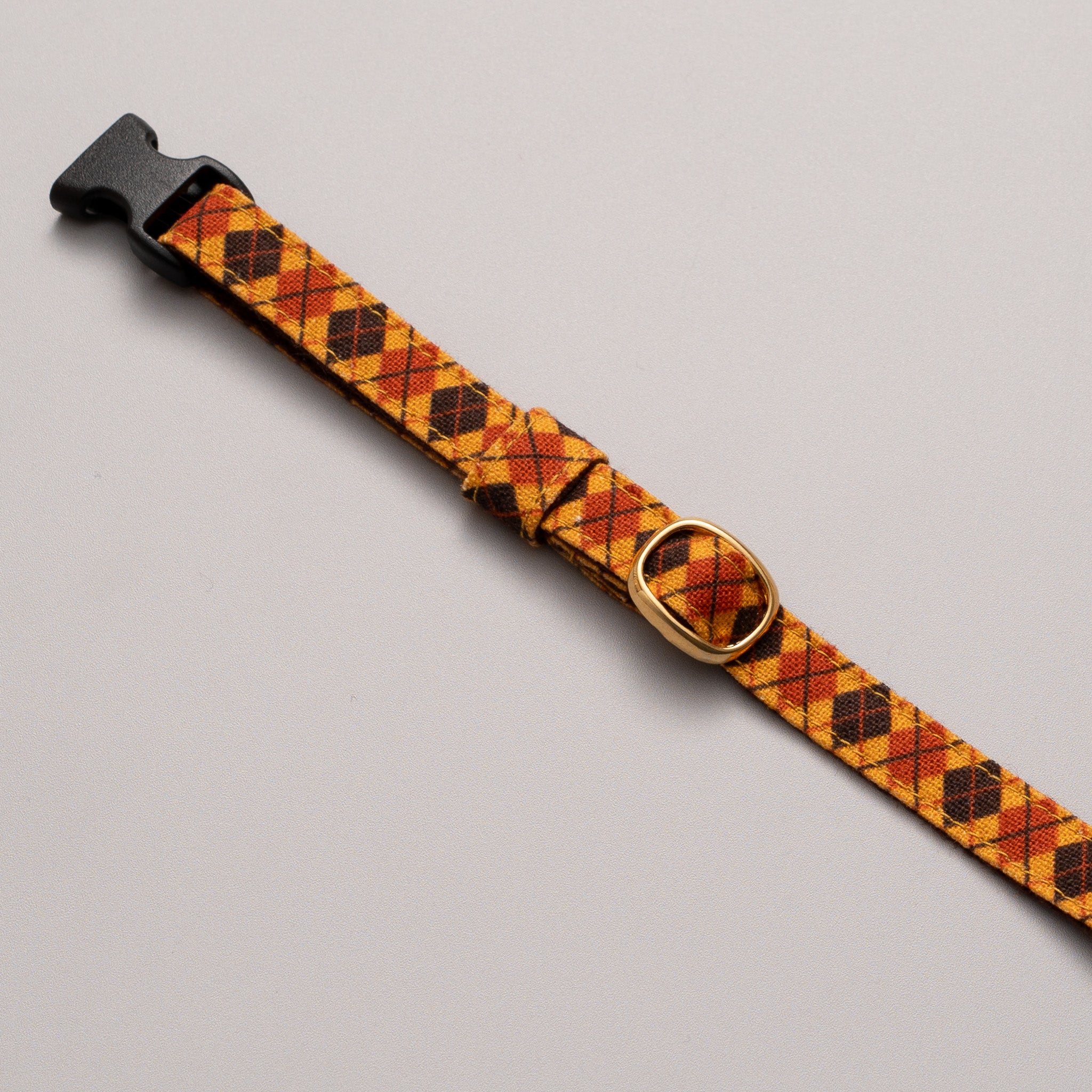 グラフィック猫首輪 クラシックアーガイル オレンジ×ブラウン｜ぽぽ